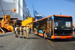 Transporte público urbano: 70 nuevos autobuses llegan al puerto de Agadir